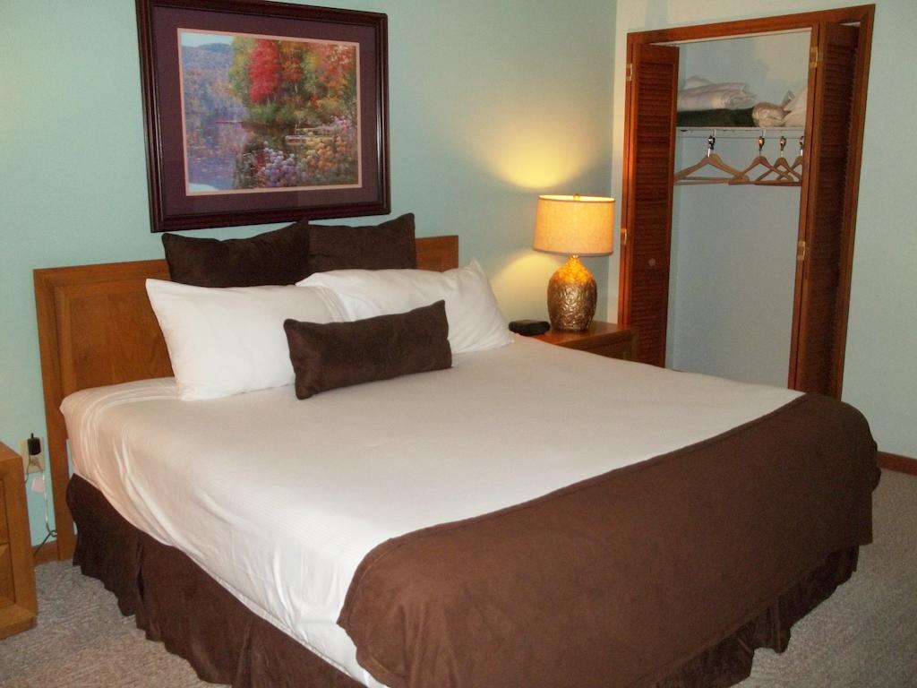 Fairways Of The Mountain Hotel Lake Lure Room photo