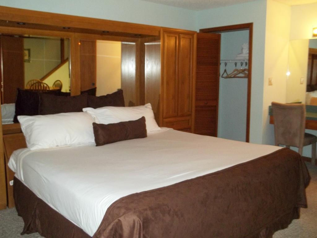Fairways Of The Mountain Hotel Lake Lure Room photo